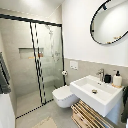 Waldnest Neubau-apartment Mit 24h Self Check In